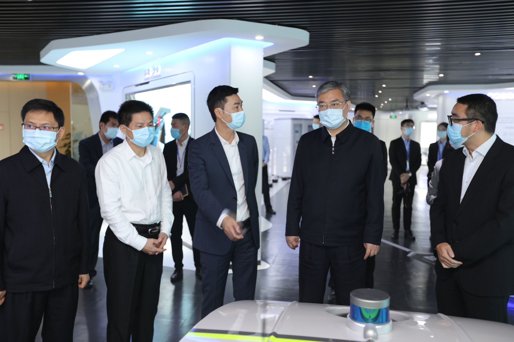 佛山市委书记鲁毅调研3003.com官网环境，鼓励企业再接再厉创新高