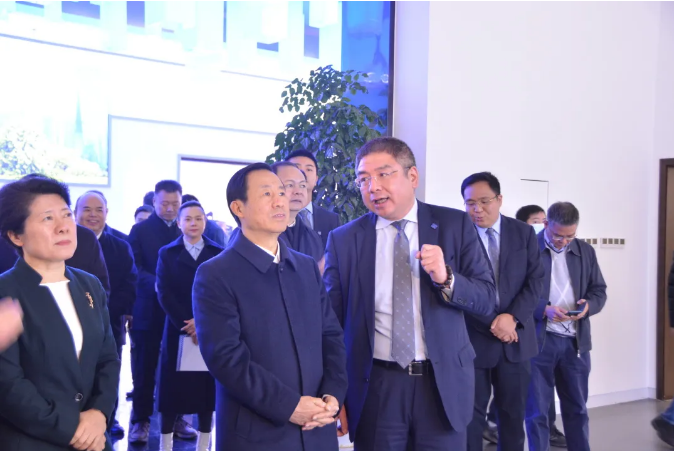 奋进新征程丨湖南省委书记许达哲一行莅临3003.com官网环境长沙基地调研考察